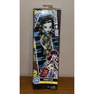 2016 Mattel Monster High Frankie Stein Emoji Doll Daughter of Frankenstein READ
